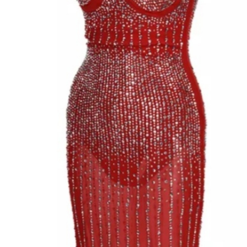 Lady In Red - Picture 6 of 7